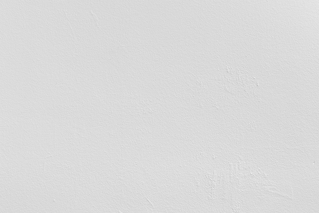 white wallpaper